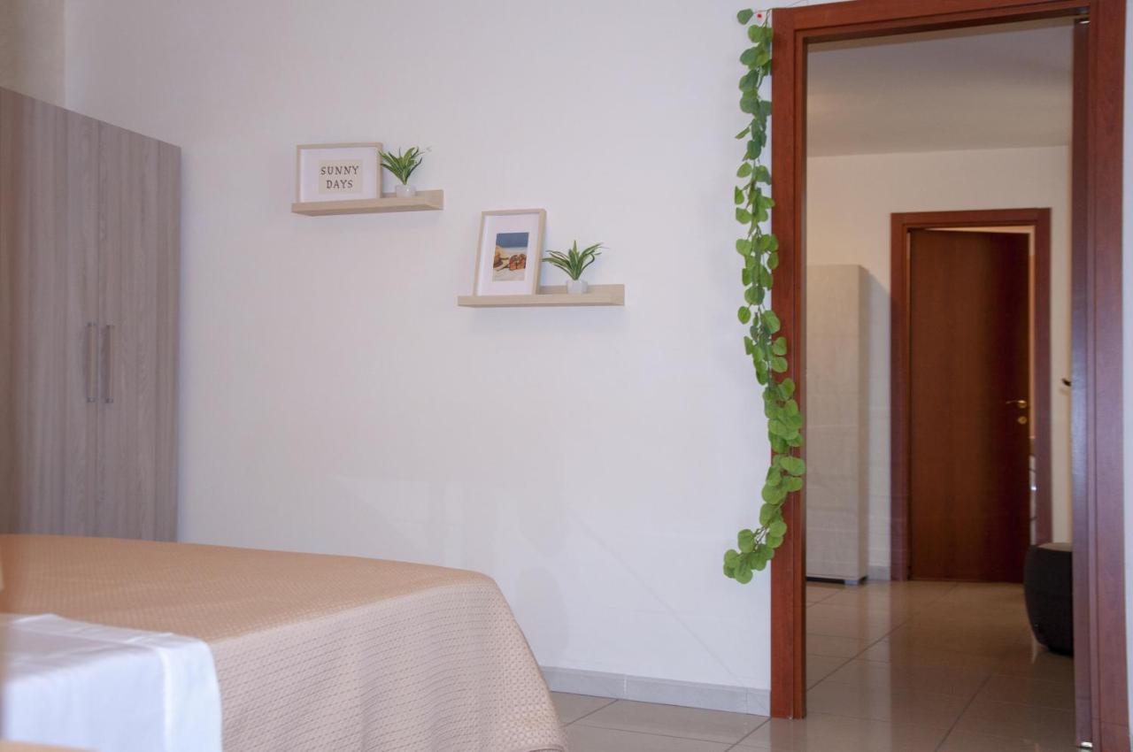 Le Muse Apartment Caserta Bagian luar foto